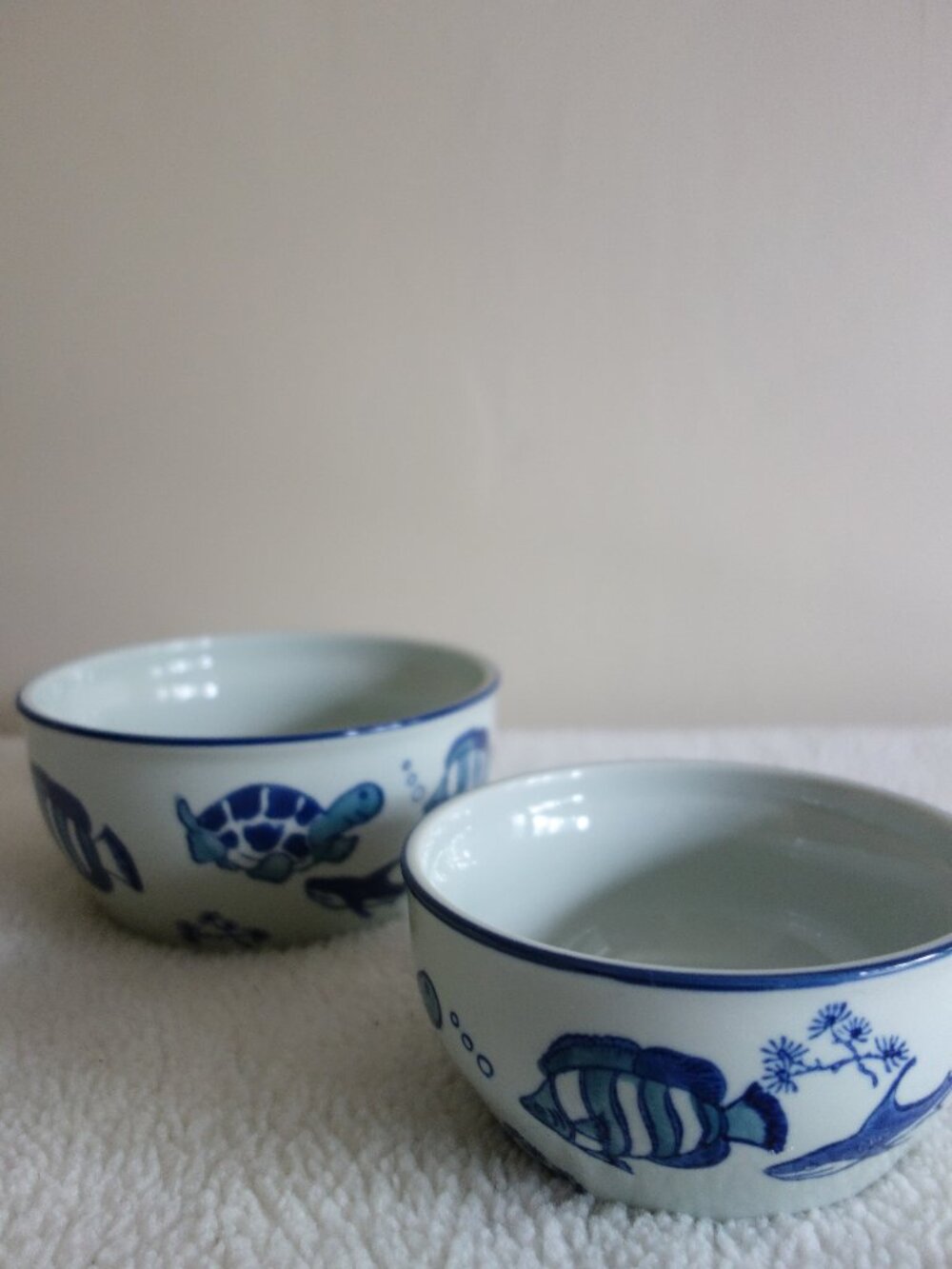 Two YOKOHAMA STUDIO Hand Painted White Blue Sea Life Bowls
